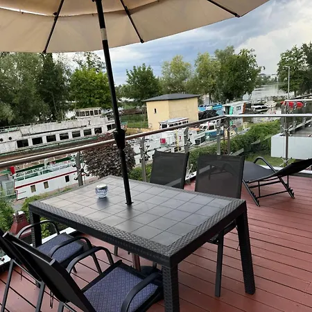 Апартаменты Port